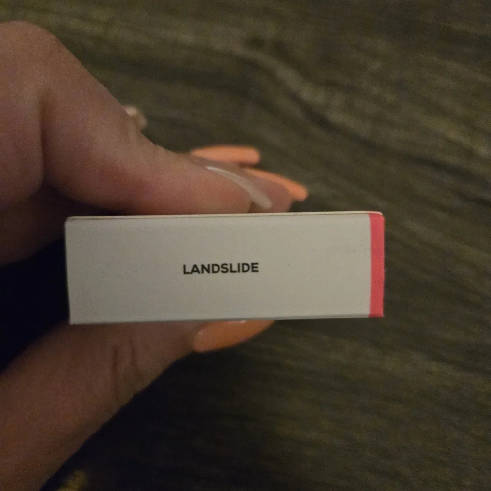 Flyte.70 HazyView.Dense Eyeshadow- Landslide